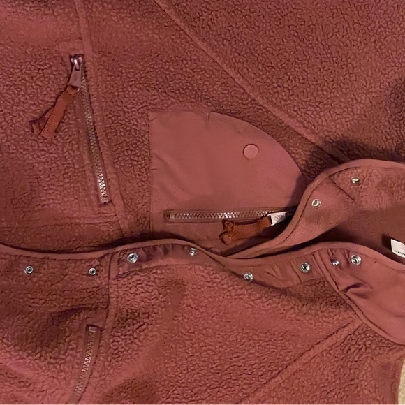 FP Free People movement Fleece. Pinkish orangey brown color. Hit the slopes. - Picture 9 of 11
